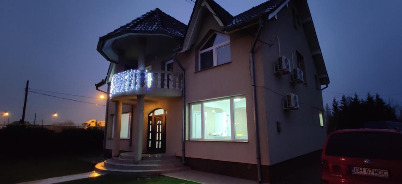 Casa Blanco Hotel Nagyvárad Kültér fotó