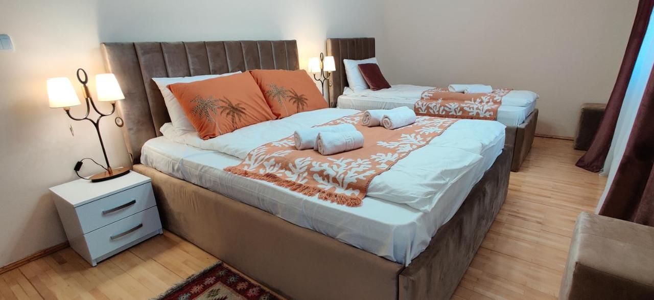 Casa Blanco Hotel Nagyvárad Kültér fotó