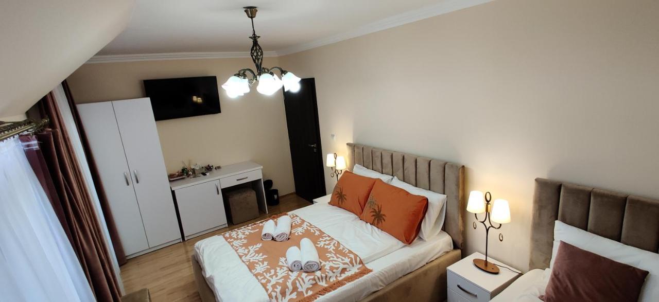 Casa Blanco Hotel Nagyvárad Kültér fotó