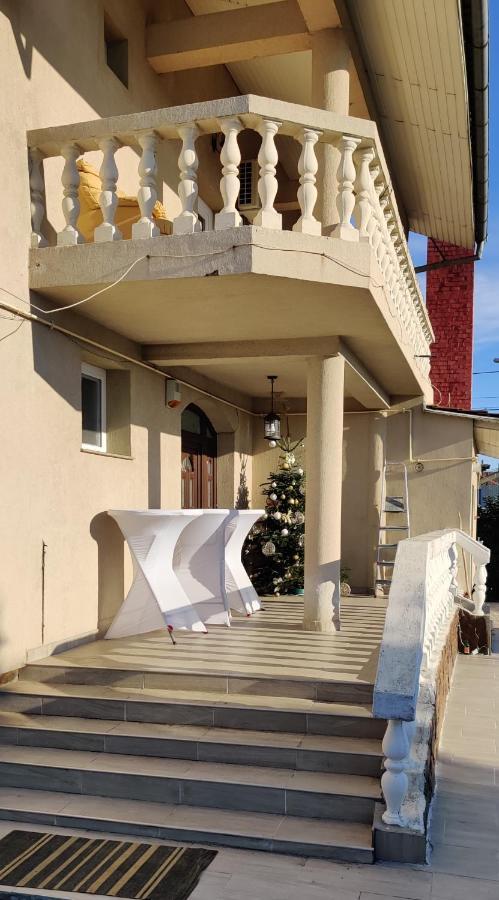 Casa Blanco Hotel Nagyvárad Kültér fotó