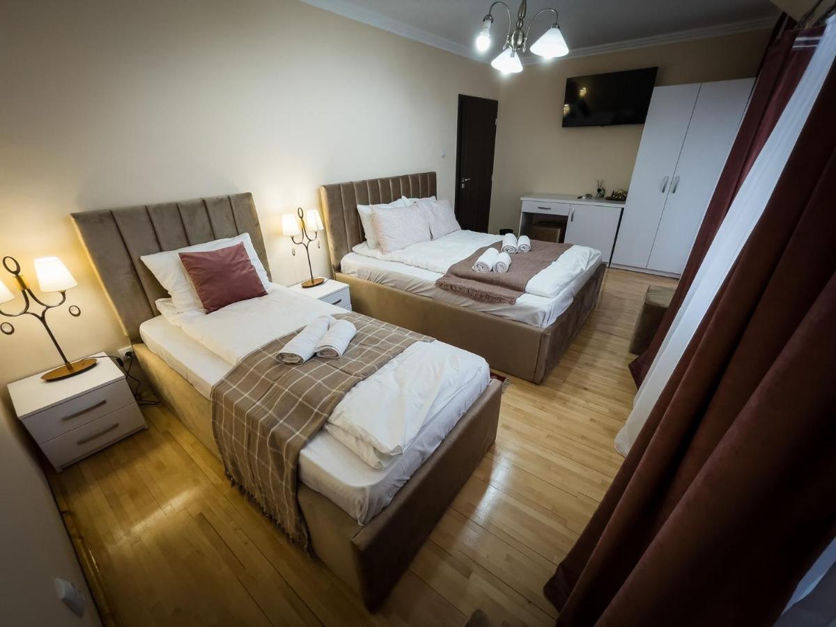 Casa Blanco Hotel Nagyvárad Kültér fotó